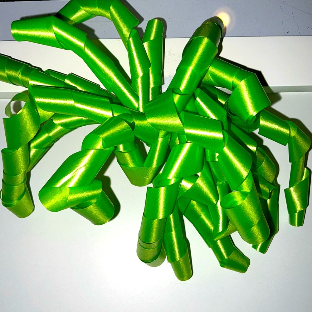 21 BOWS - LIME 3 INCH WIDE CURLY BOWS SELF STICKING BACK - QUANTITY OF 21